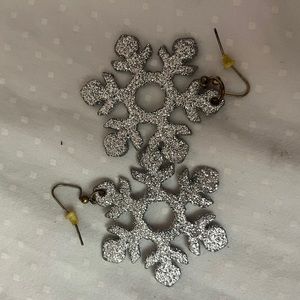 Snowflake Sparkly Earrings